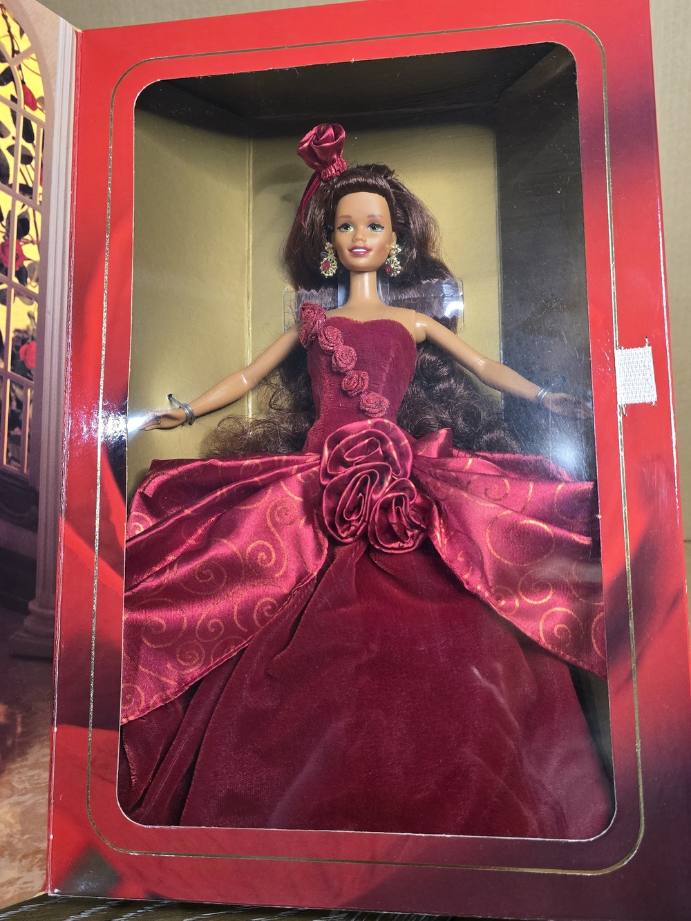 Barbie Radiant Rose Collector Box – Red